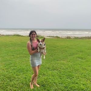 Meet your Posher, Liz